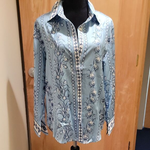 NWT Endless Moon Blue Floral Silky Button Down Shirt. Sz Med - Picture 4 of 11
